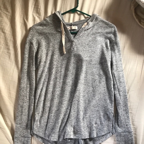 Tops - Picture 2 of 8